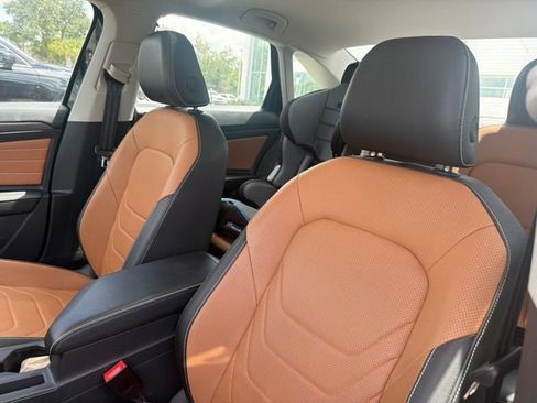 Used 2024 Volkswagen Jetta SEL FWD image 17