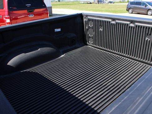 Used 2023 RAM 1500 Laramie AWD/4WD image 9