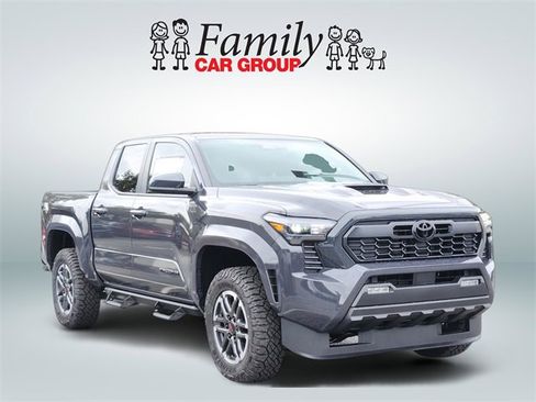 New 2025 Toyota Tacoma TRD Sport image 2