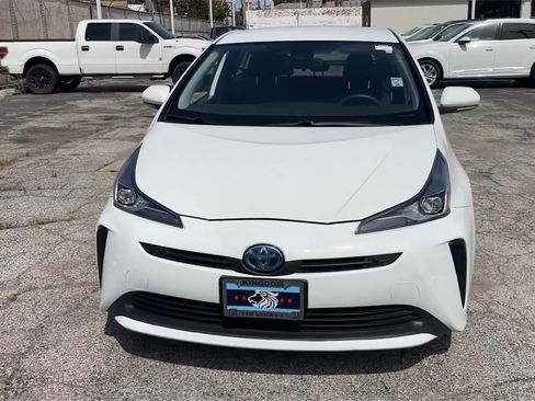 Used 2022 Toyota Prius LE image 8