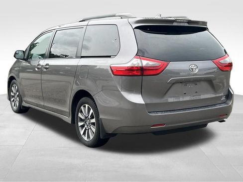 Used 2020 Toyota Sienna LE AWD/4WD image 9