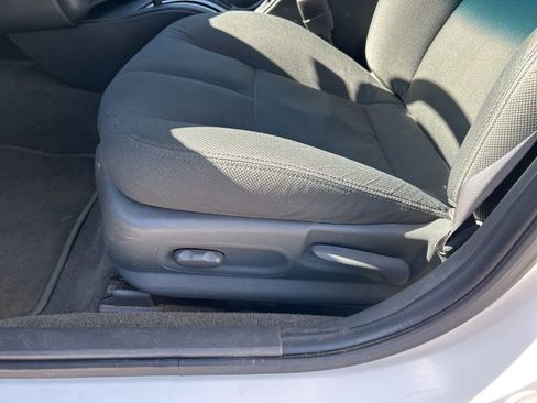 Used 2004 Pontiac Grand Prix GT w/ Drivers Package image 17