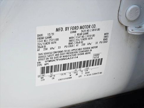 Used 2022 Ford Explorer Limited w/ Equipment Group 301A image 26