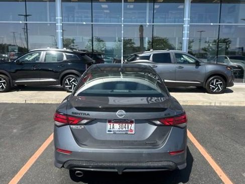Used 2023 Nissan Sentra SR w/ Midnight Edition Package FWD image 5
