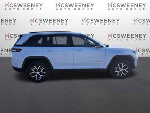 Used 2024 Jeep Grand Cherokee Limited image 6