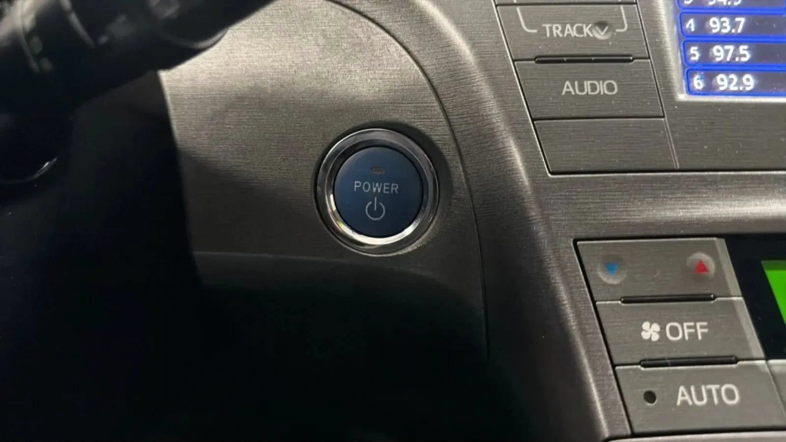 Used 2015 Toyota Prius Two FWD image 15