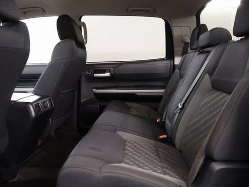 Used 2018 Toyota Tundra SR5 w/ TRD Off Road Package AWD/4WD image 31
