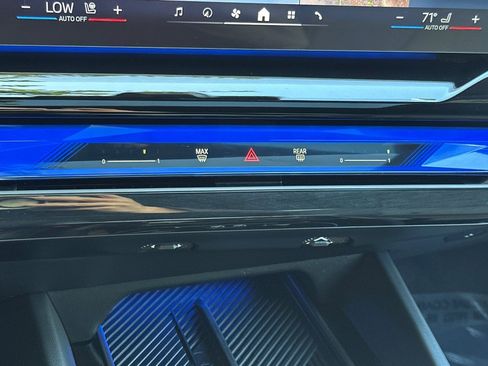 Used 2026 BMW 540i xDrive w/ M Sport Package AWD/4WD image 26