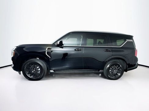 Used 2025 Nissan Armada SV image 6