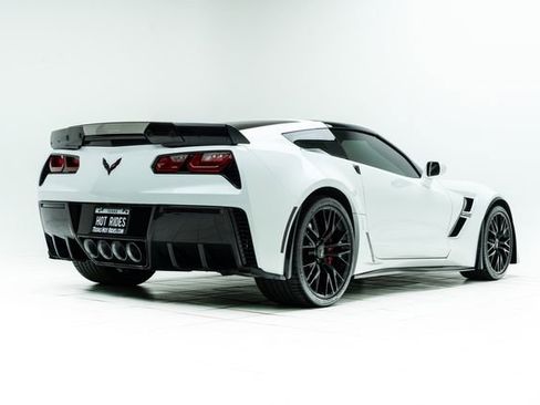 Used 2017 Chevrolet Corvette Grand Sport image 12