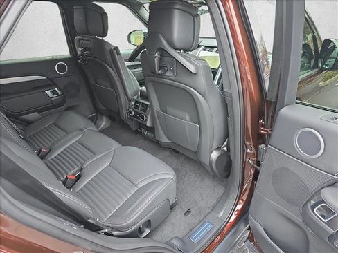 New 2026 Land Rover Discovery Limited Edition image 11