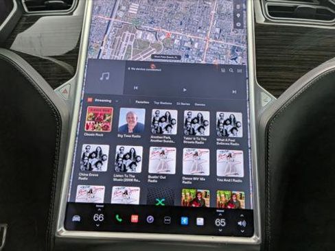 Used 2017 Tesla Model S 90D image 22