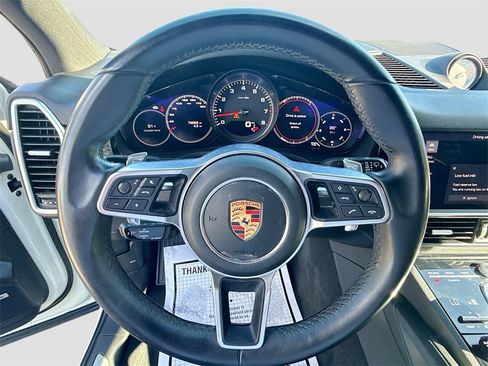 Used 2019 Porsche Cayenne S w/ Premium Plus Package image 12