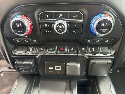 Used 2022 GMC Sierra 2500 AT4 w/ AT4 Preferred Package image 31