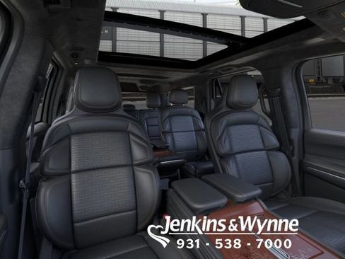 New 2026 Lincoln Navigator L Black Label AWD/4WD image 10