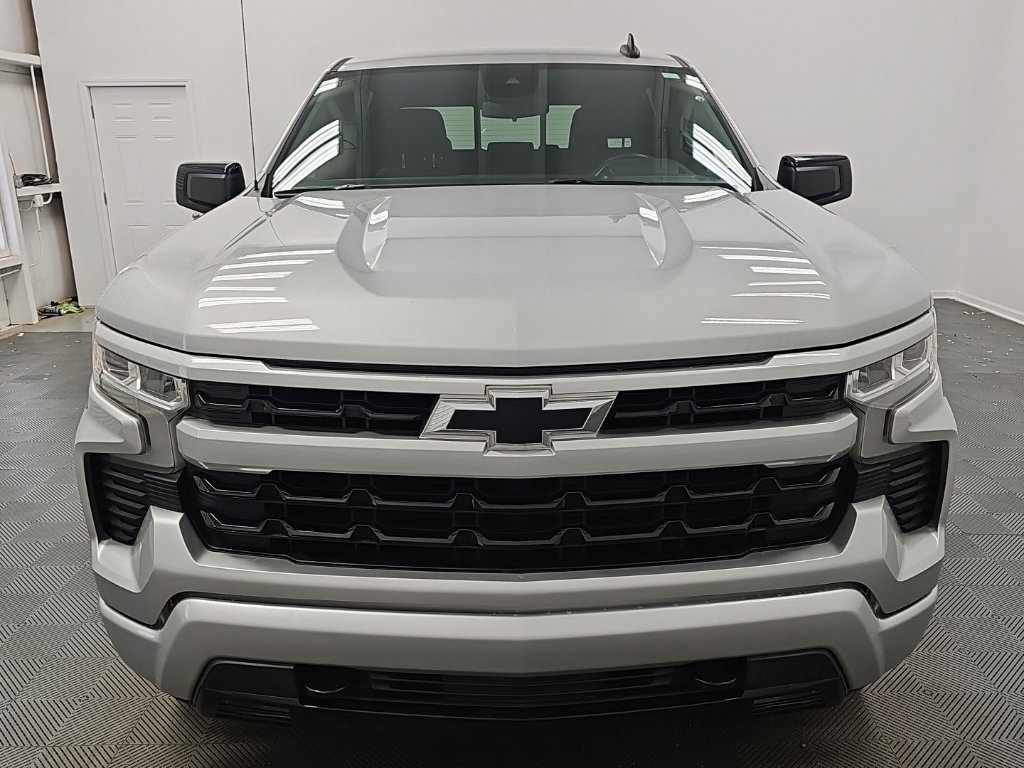 Used 2022 Chevrolet Silverado 1500 RST w/ Convenience Package II RWD image 4