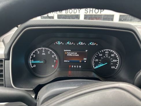 Used 2022 Ford F150 XLT w/ Trailer Tow Package image 12