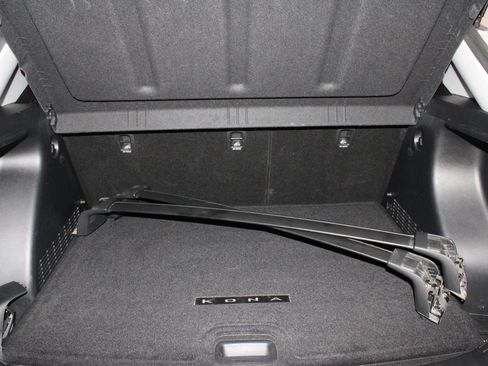 Used 2025 Hyundai Kona SEL FWD image 17