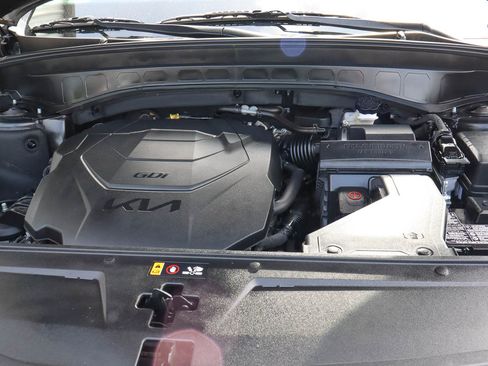 Used 2025 Kia Telluride S AWD/4WD image 18