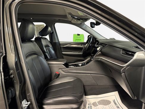 Used 2022 Jeep Grand Cherokee L Limited image 26