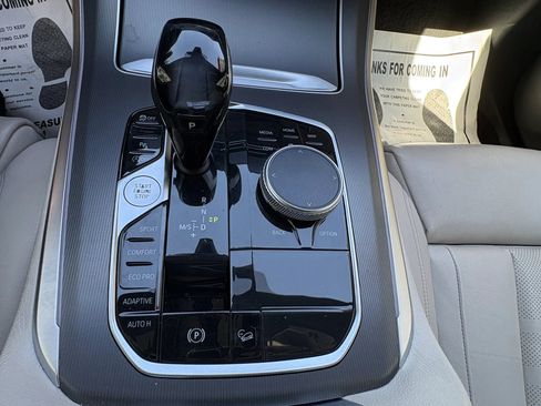 Used 2019 BMW X5 xDrive50i w/ M Sport Package AWD/4WD image 44