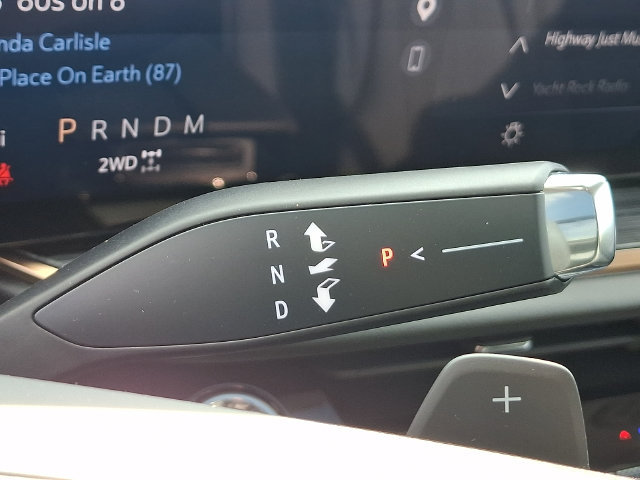Used 2024 Buick Envision Avenir AWD/4WD image 11