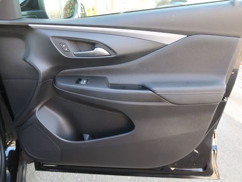 Certified 2025 Buick Envista Preferred w/ Convenience I Package image 39