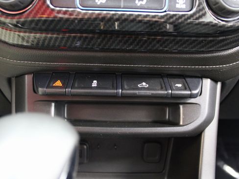 Used 2022 GMC Canyon Elevation image 38