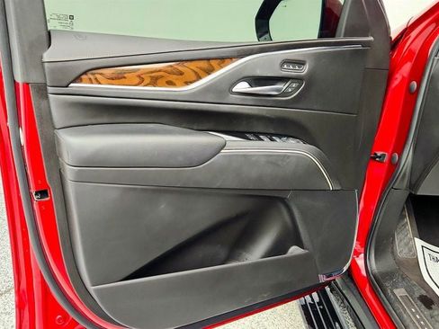 Used 2023 Cadillac Escalade Sport Platinum w/ LPO, ONYX Package image 11