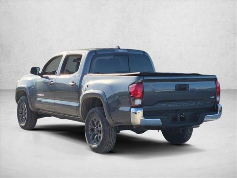 Used 2021 Toyota Tacoma SR5 RWD image 6