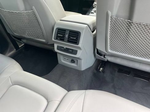 Used 2022 Audi Q5 2.0T Premium AWD/4WD image 11