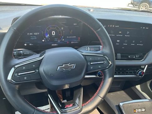 Used 2025 Chevrolet Equinox RS FWD image 15