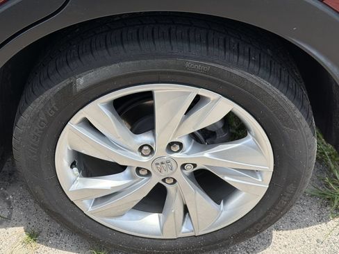 Certified 2024 Buick Encore GX Preferred w/ Comfort Package FWD image 31