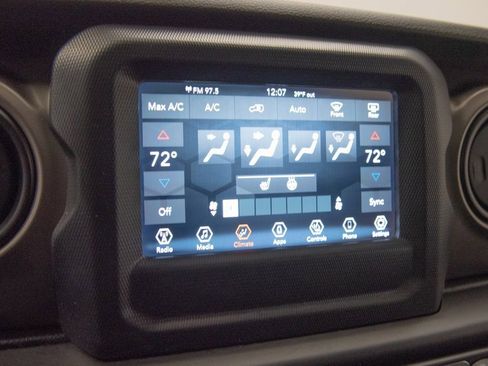 Used 2020 Jeep Wrangler Unlimited Sport image 20