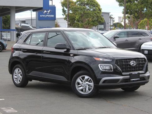 New 2026 Hyundai Venue SE FWD image 1