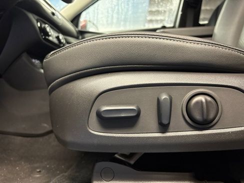 Certified 2023 Buick Encore GX Essence w/ Experience Buick Package FWD image 29