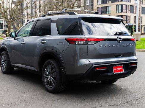 New 2026 Nissan Pathfinder SV w/ Cargo Package AWD/4WD image 4