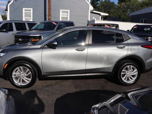 Used 2026 Buick Envista Preferred FWD image 2