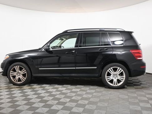 Used 2015 Mercedes-Benz GLK 350 4MATIC image 2