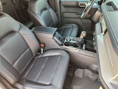 New 2025 Ford Bronco Outer Banks image 12