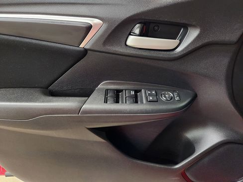 Used 2015 Honda Fit LX image 41