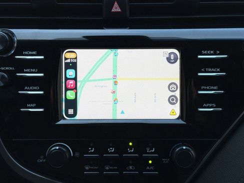 Used 2019 Toyota Camry LE image 22