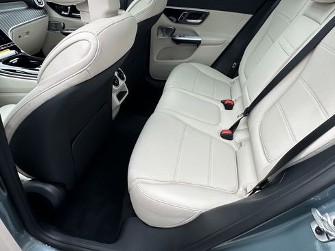 New 2026 Mercedes-Benz GLC 350e GLC 350e image 24