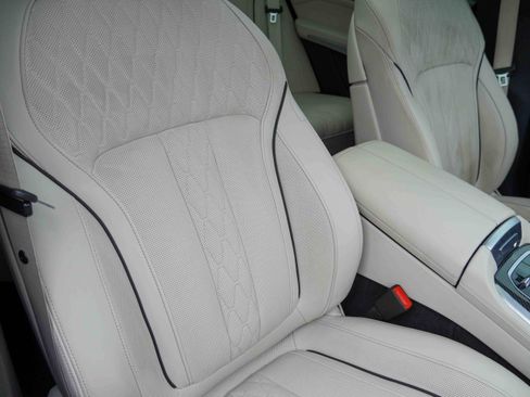 Certified 2024 BMW X5 M60i w/ Executive Package image 13