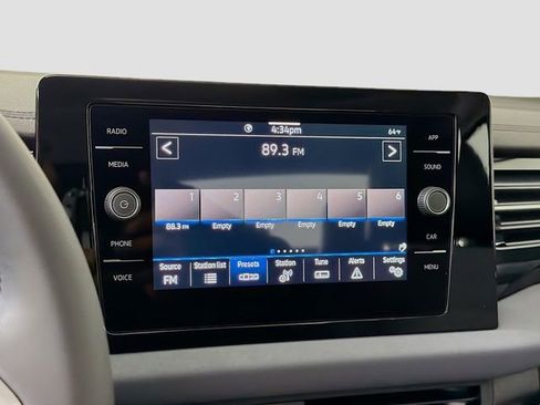 New 2026 Volkswagen Jetta SE FWD image 15