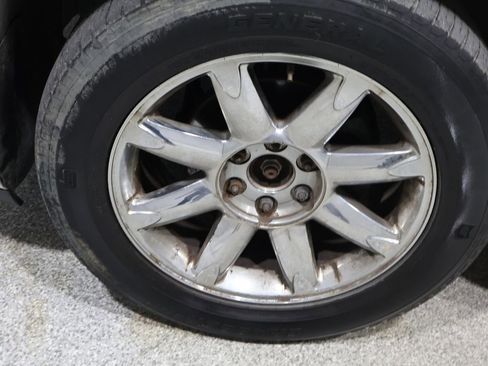 Used 2007 GMC Yukon SLT w/ SLT Preferred Equipment Group image 17