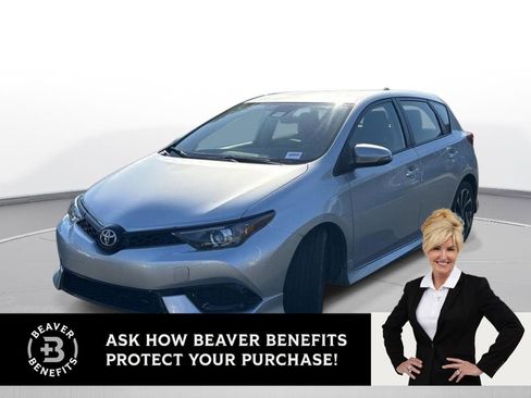 Used 2018 Toyota Corolla iM image 1