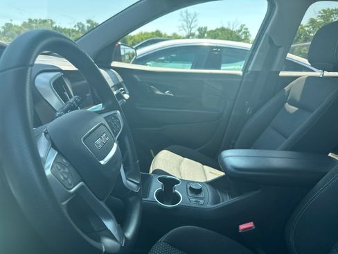 Used 2022 GMC Terrain SLE w/ Driver Convenience Package AWD/4WD image 31