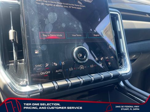 New 2026 GMC Yukon XL Denali w/ Denali Reserve Package AWD/4WD image 31