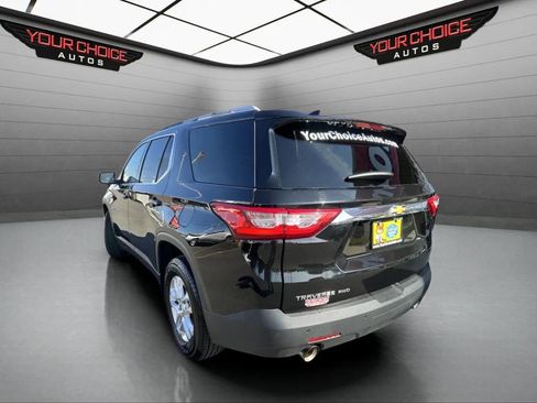 Used 2018 Chevrolet Traverse LT image 3